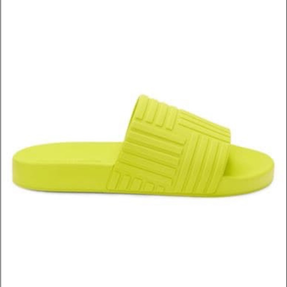 Bottega Veneta Embossed Slides